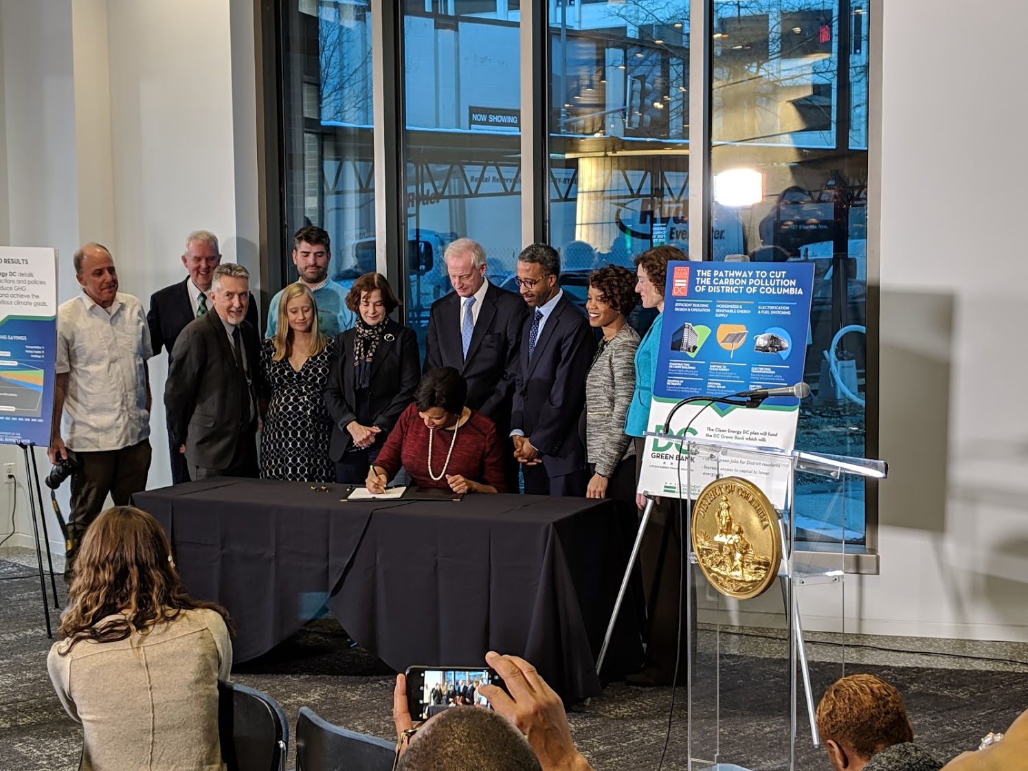 Mayor signing legislation