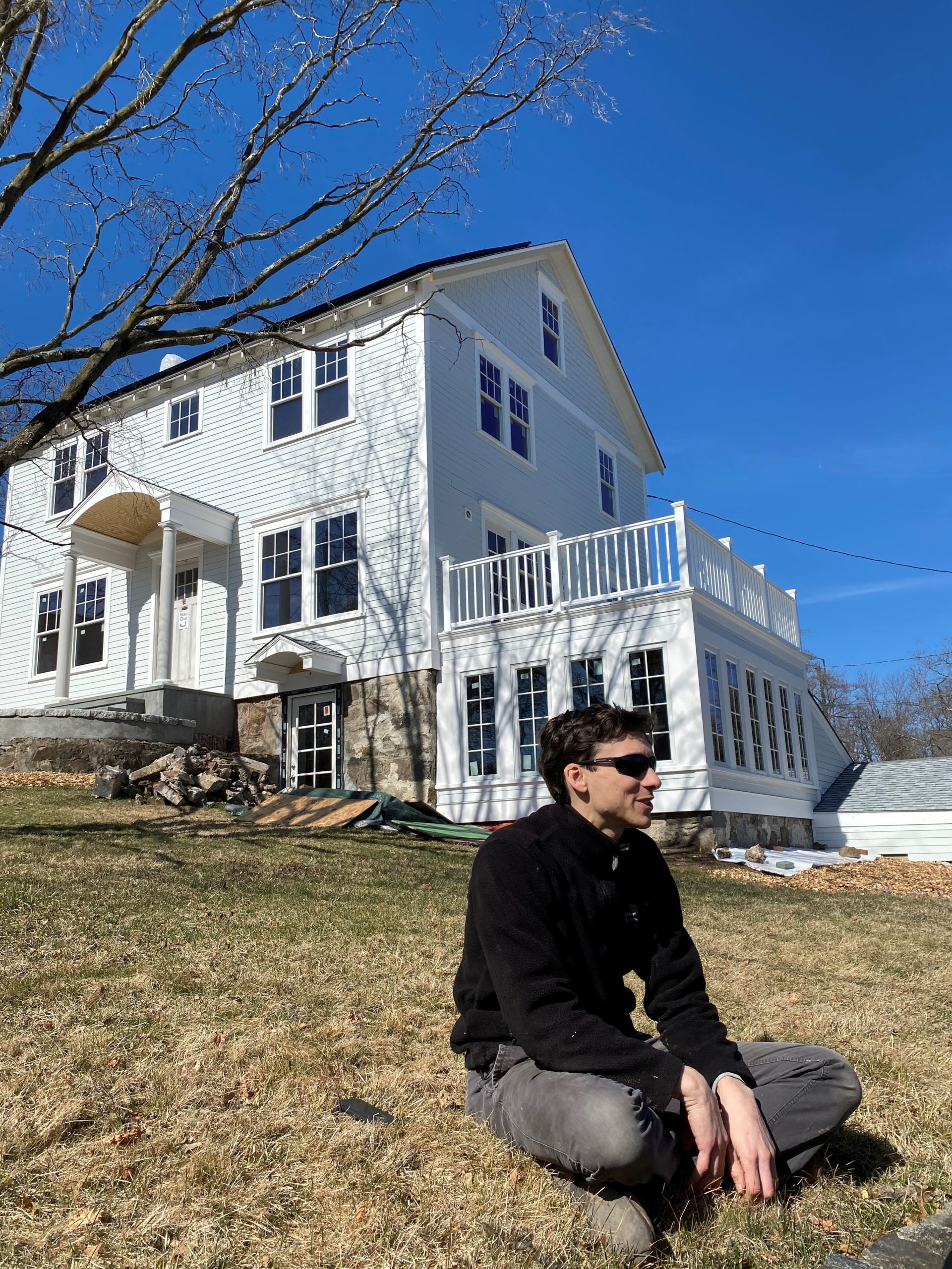 Image of Steve Klocke in front of house