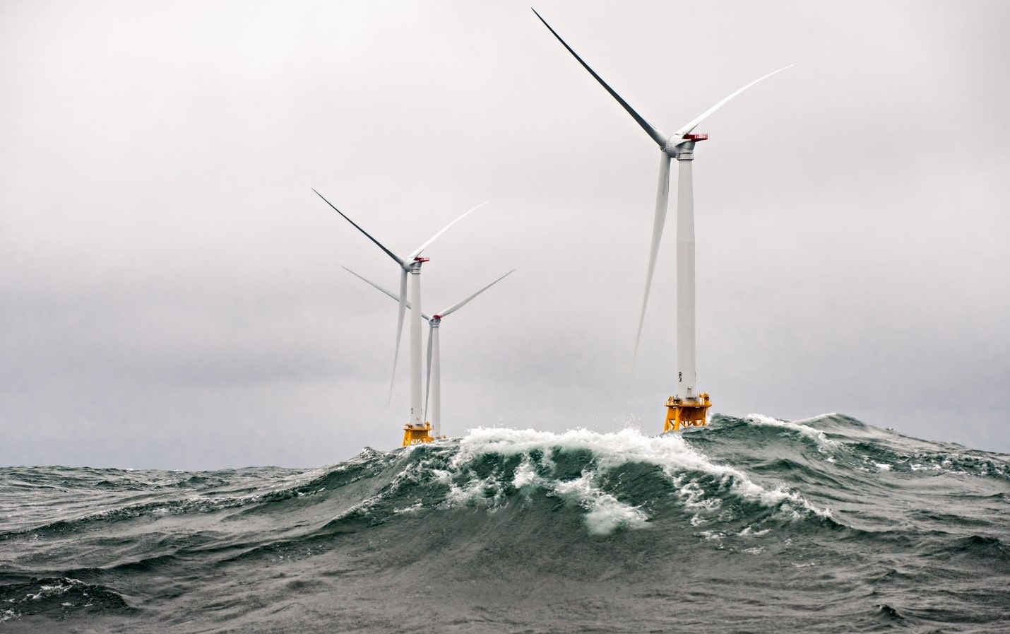 Image of off shore windmills